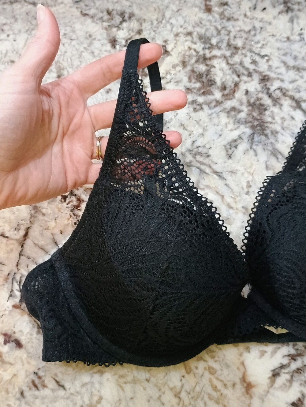 34B Auden push up plunge coverage underwire bra - black